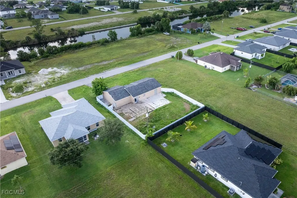 2816 NE 5th Place Cape Coral FL 33909
