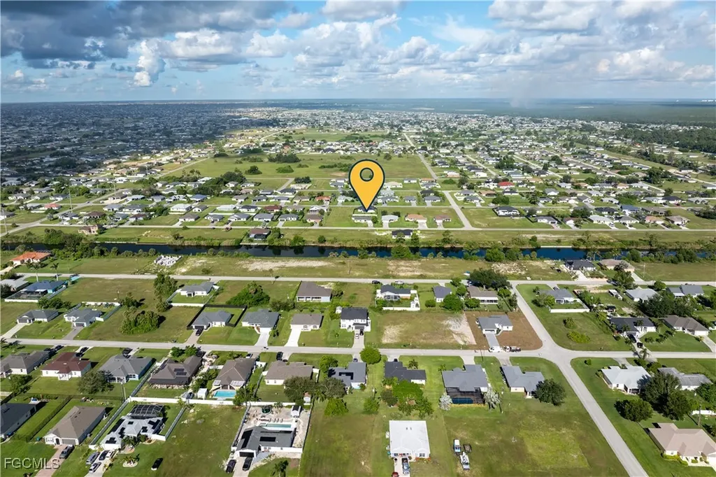 2816 NE 5th Place Cape Coral FL 33909