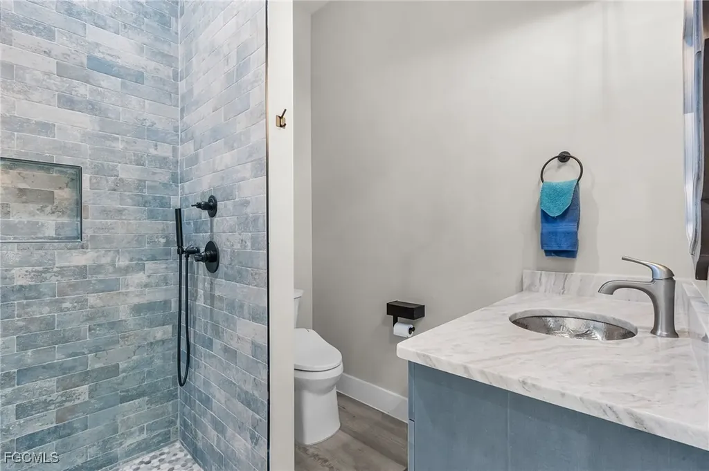 3523 NW 9th Terrace Cape Coral FL 33993