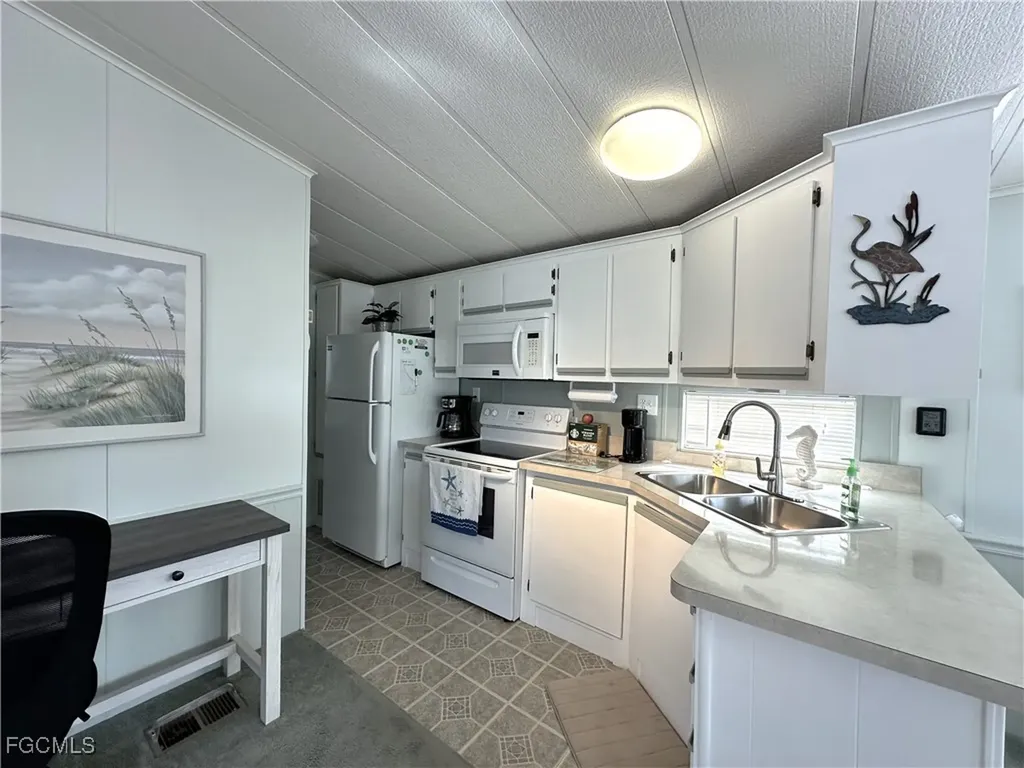 10802 Little Heron Circle Estero FL 33928