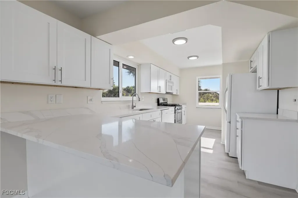9297 Kincaid Court Sanibel FL 33957