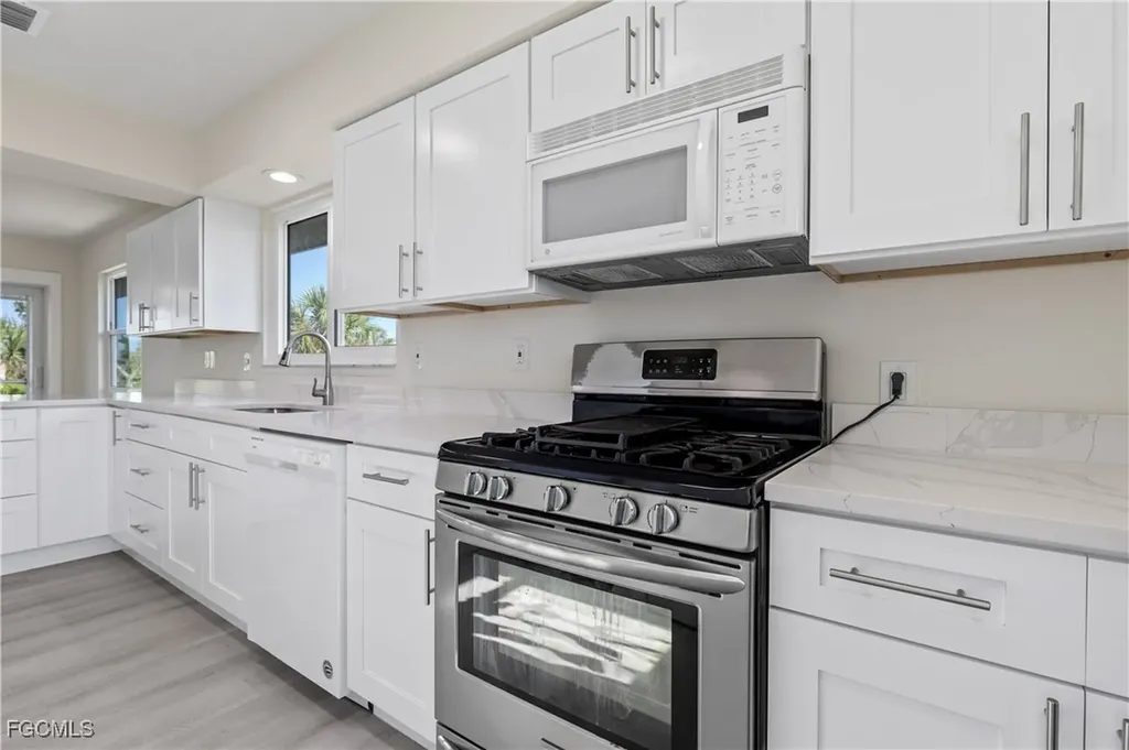 9297 Kincaid Court Sanibel FL 33957