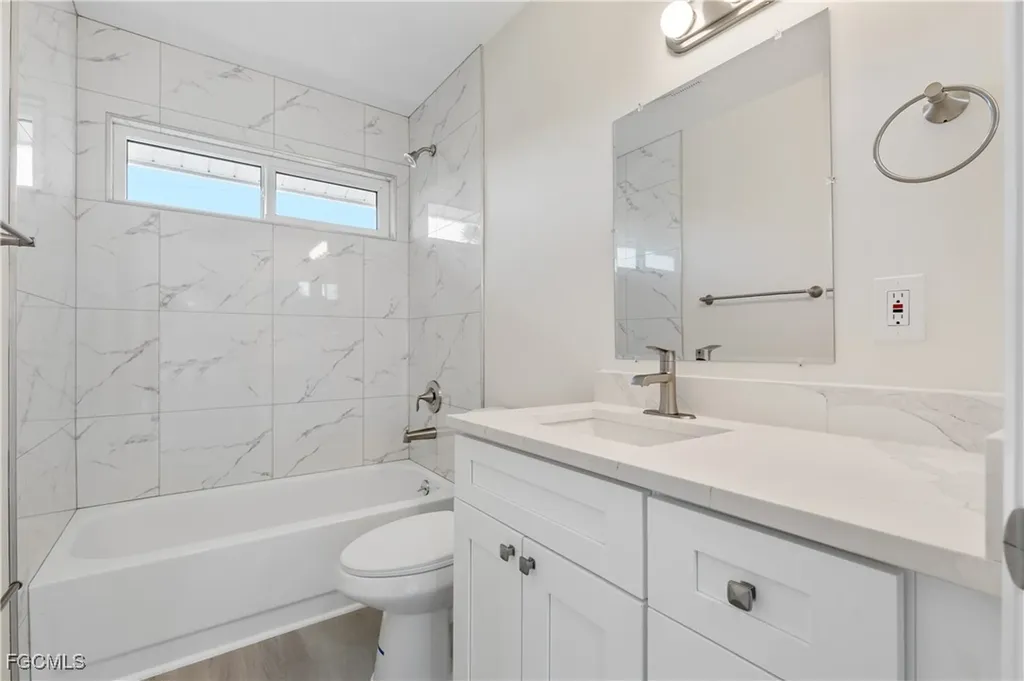 9297 Kincaid Court Sanibel FL 33957