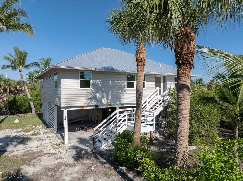9297 Kincaid Court Sanibel FL 33957