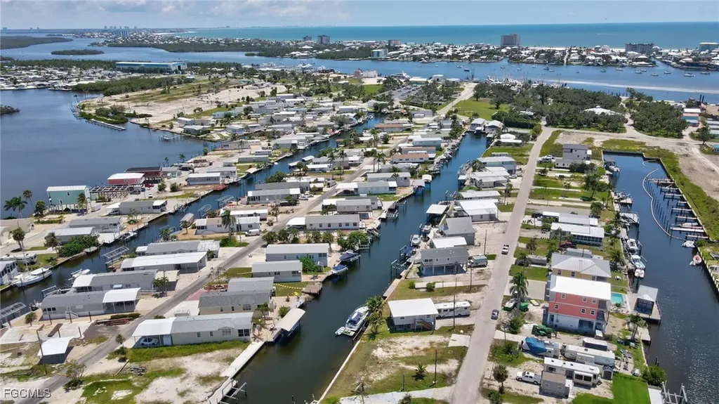 856 Oak Street Fort Myers Beach FL 33931