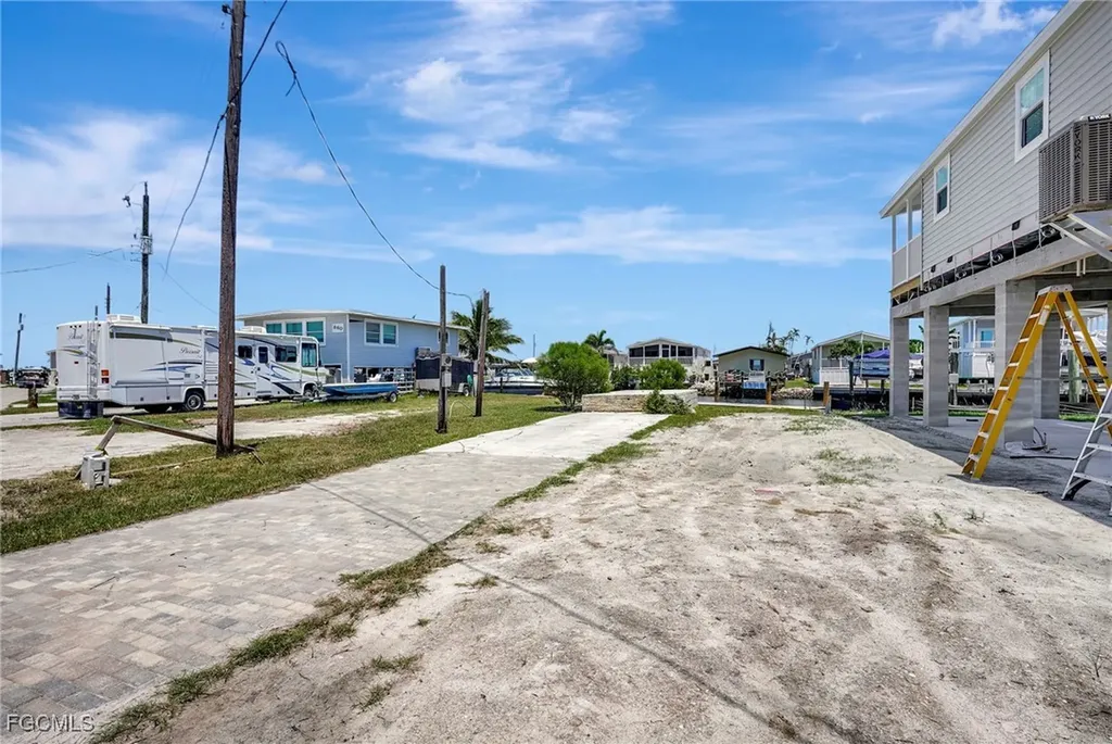 856 Oak Street Fort Myers Beach FL 33931