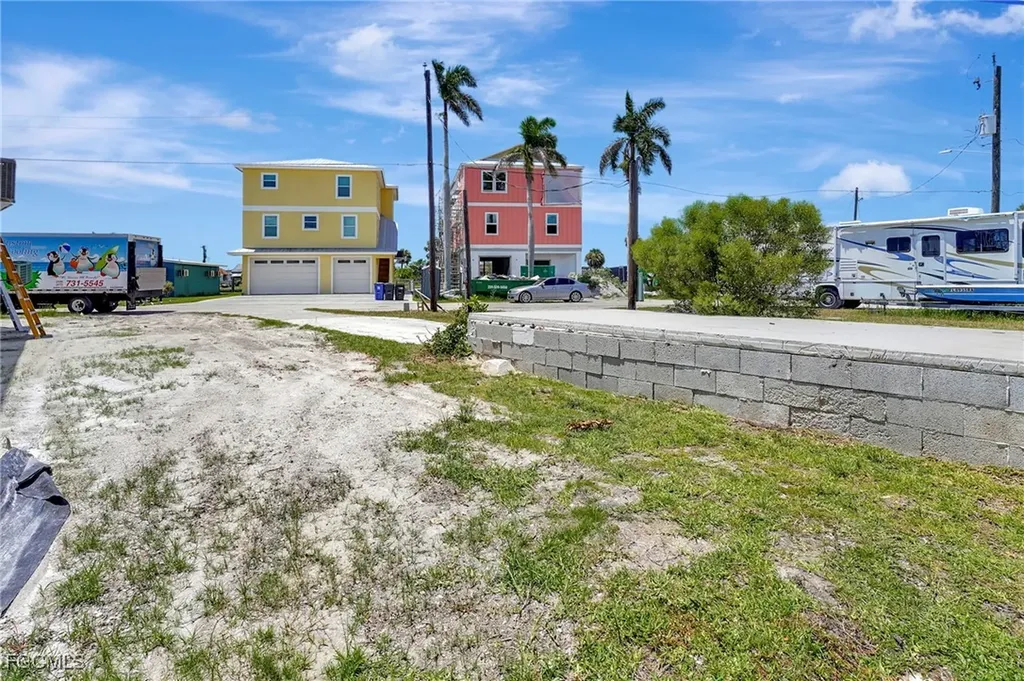 856 Oak Street Fort Myers Beach FL 33931