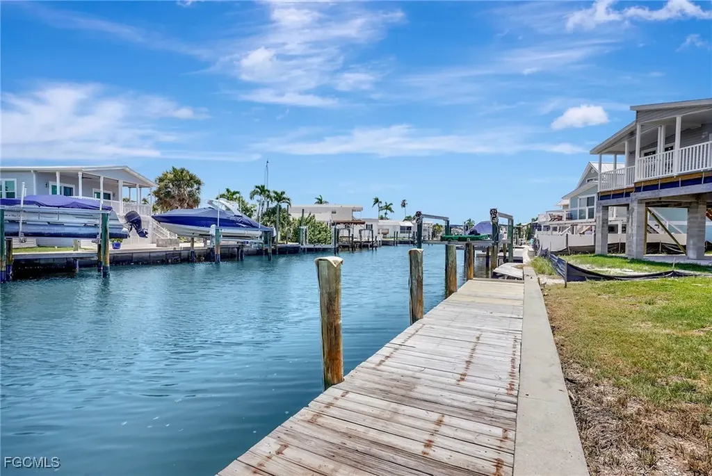 856 Oak Street Fort Myers Beach FL 33931