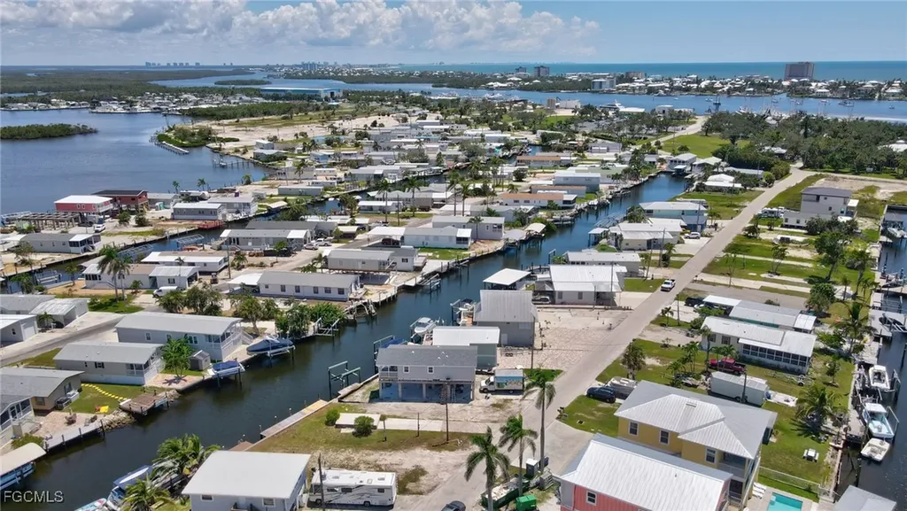 856 Oak Street Fort Myers Beach FL 33931