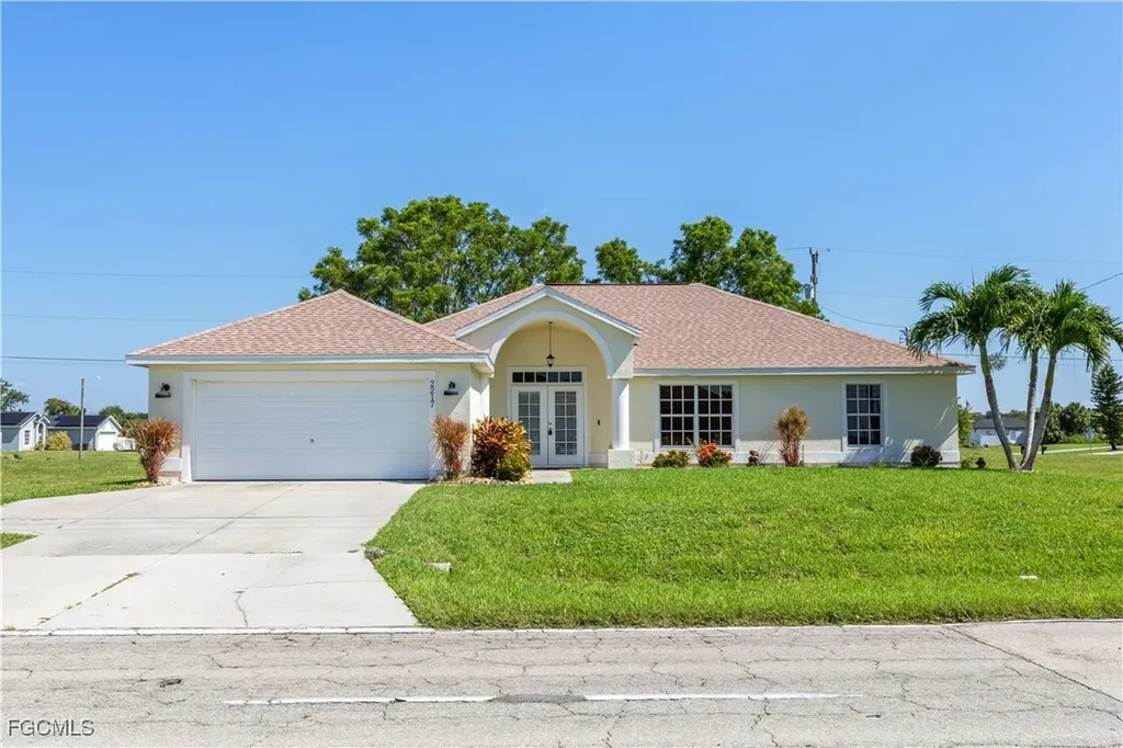 2217 Kismet Parkway E Cape Coral FL 33909