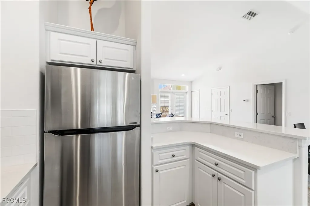 2217 Kismet Parkway E Cape Coral FL 33909