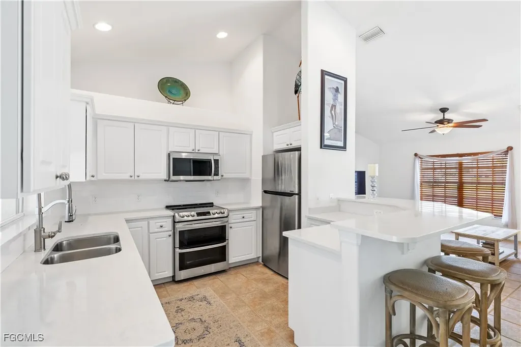 2217 Kismet Parkway E Cape Coral FL 33909