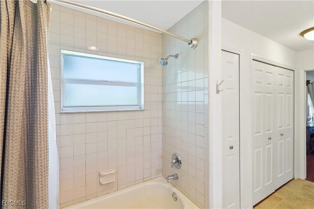 2217 Kismet Parkway E Cape Coral FL 33909