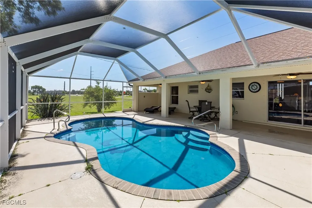 2217 Kismet Parkway E Cape Coral FL 33909