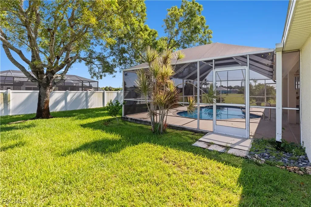 2217 Kismet Parkway E Cape Coral FL 33909