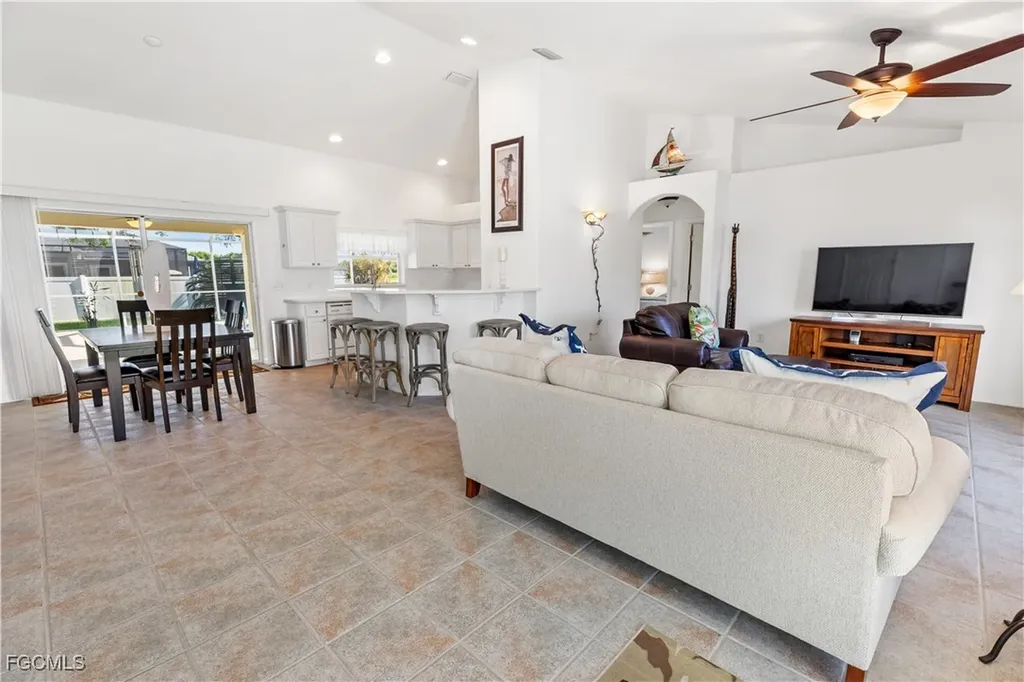 2217 Kismet Parkway E Cape Coral FL 33909