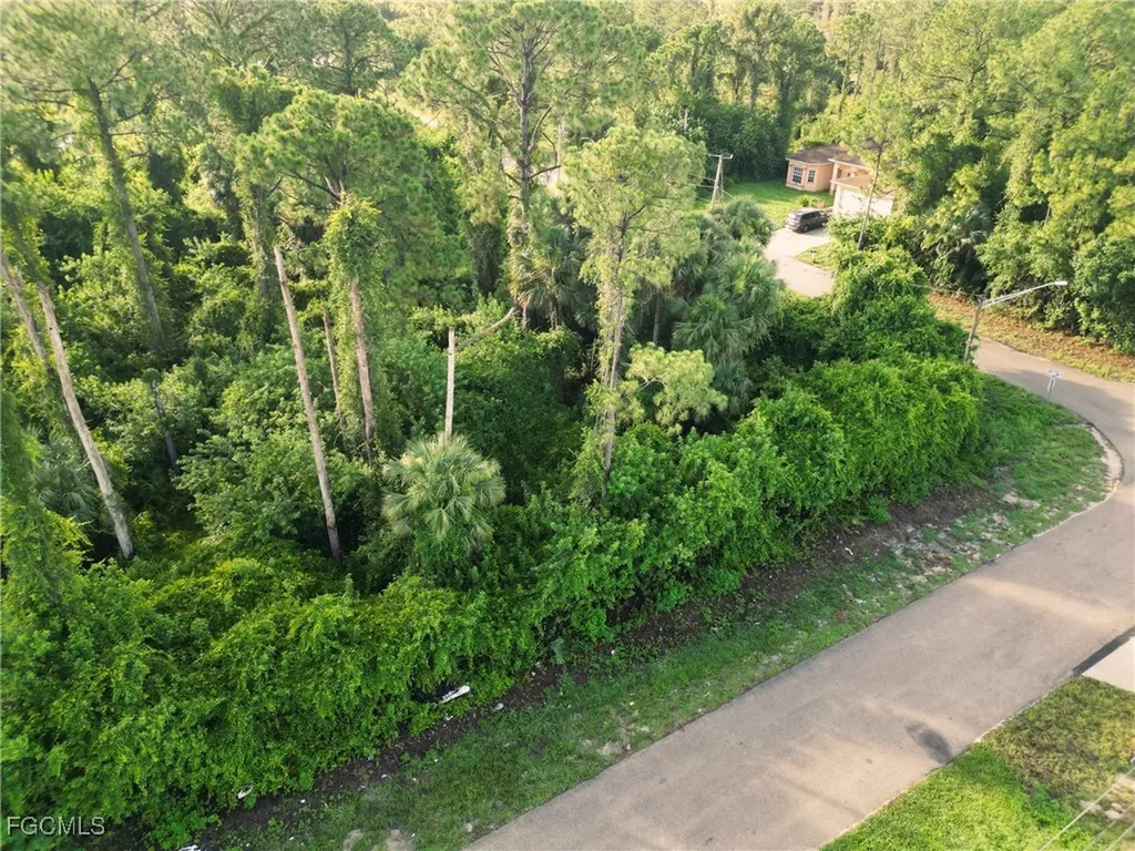 953 Lytle Street E Lehigh Acres FL 33974