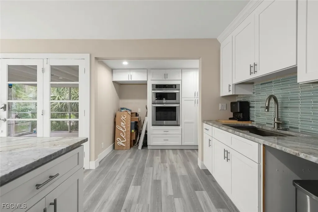 1142 Shell Basket Lane Sanibel FL 33957