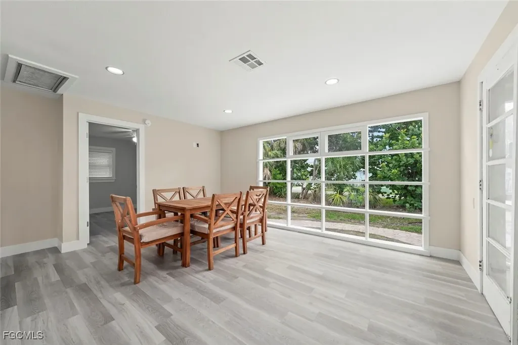 1142 Shell Basket Lane Sanibel FL 33957