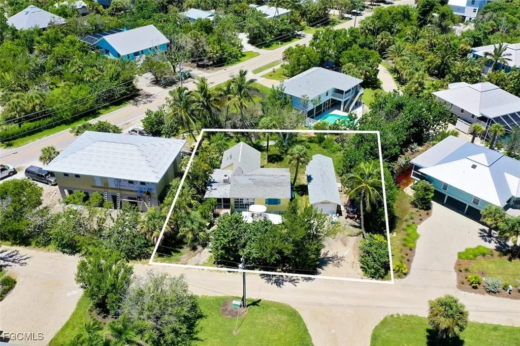 1142 Shell Basket Lane Sanibel FL 33957