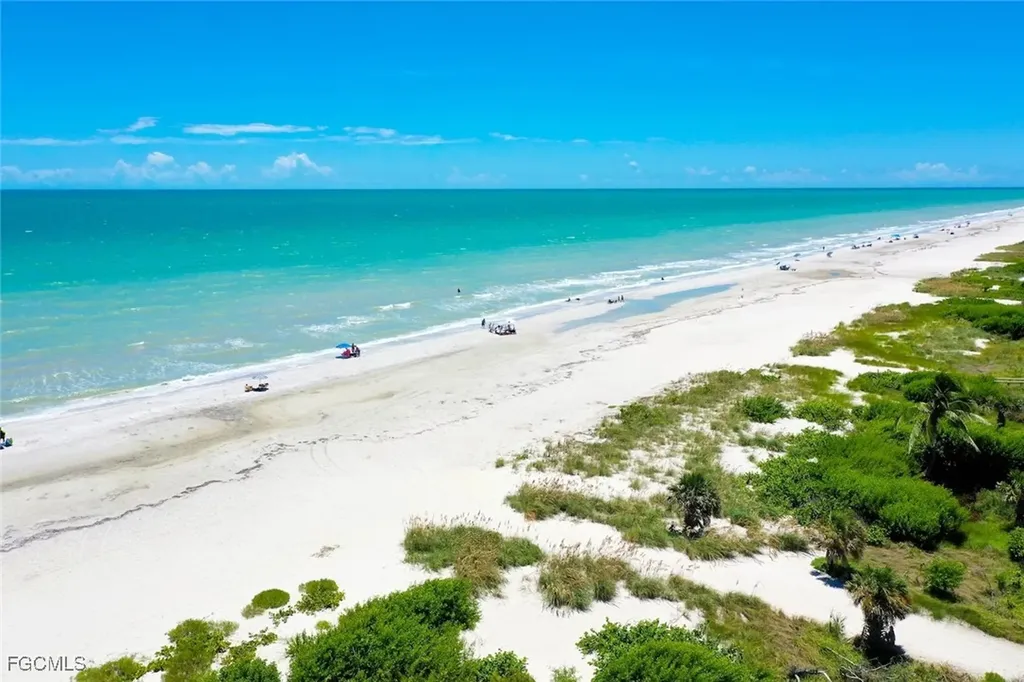 1142 Shell Basket Lane Sanibel FL 33957