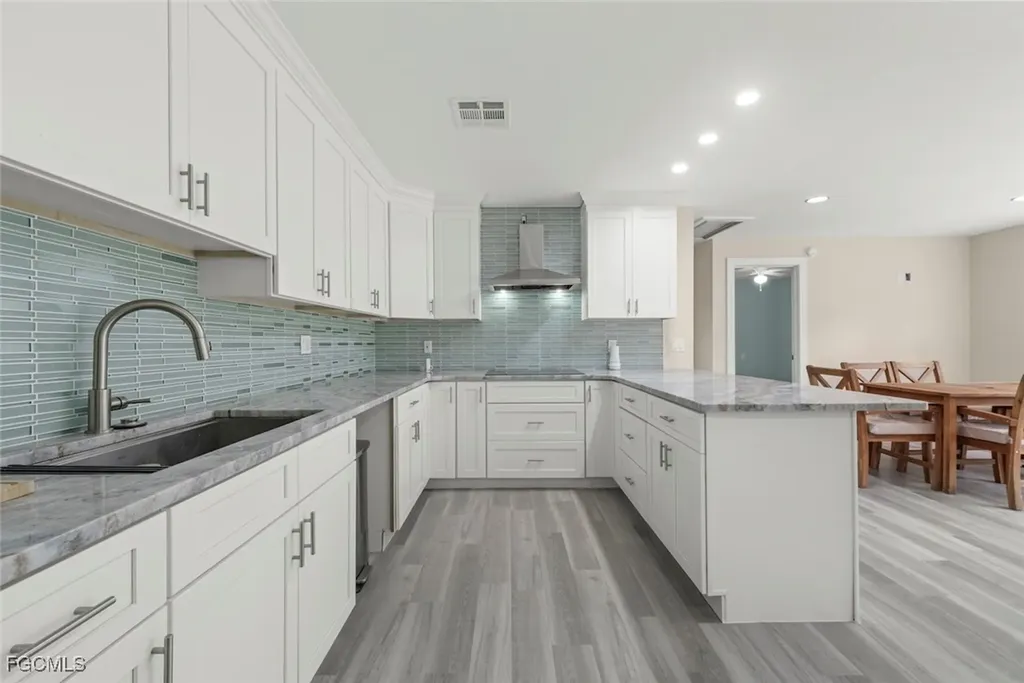 1142 Shell Basket Lane Sanibel FL 33957