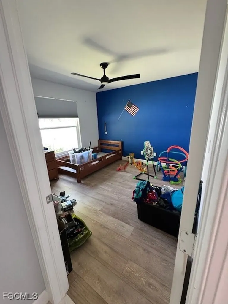 3728 SE 1st Avenue Cape Coral FL 33904