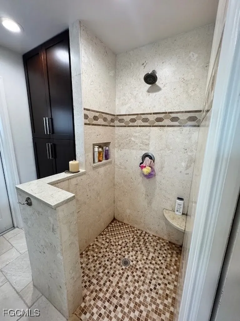 3728 SE 1st Avenue Cape Coral FL 33904