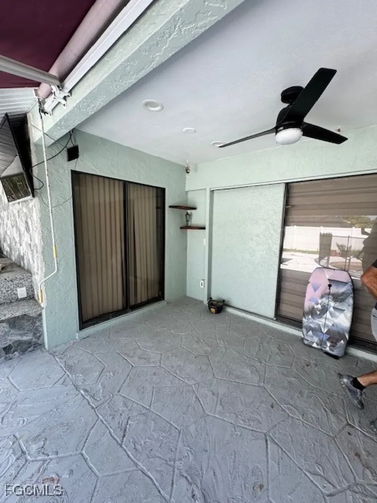 3728 SE 1st Avenue Cape Coral FL 33904