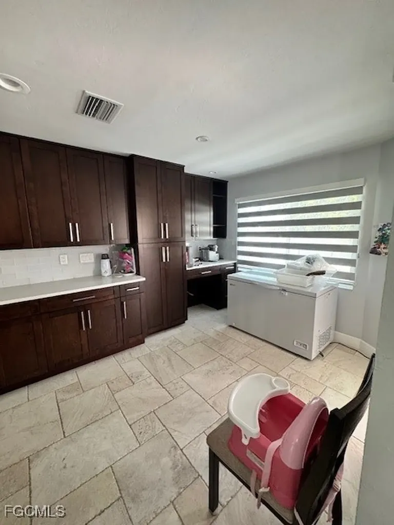 3728 SE 1st Avenue Cape Coral FL 33904