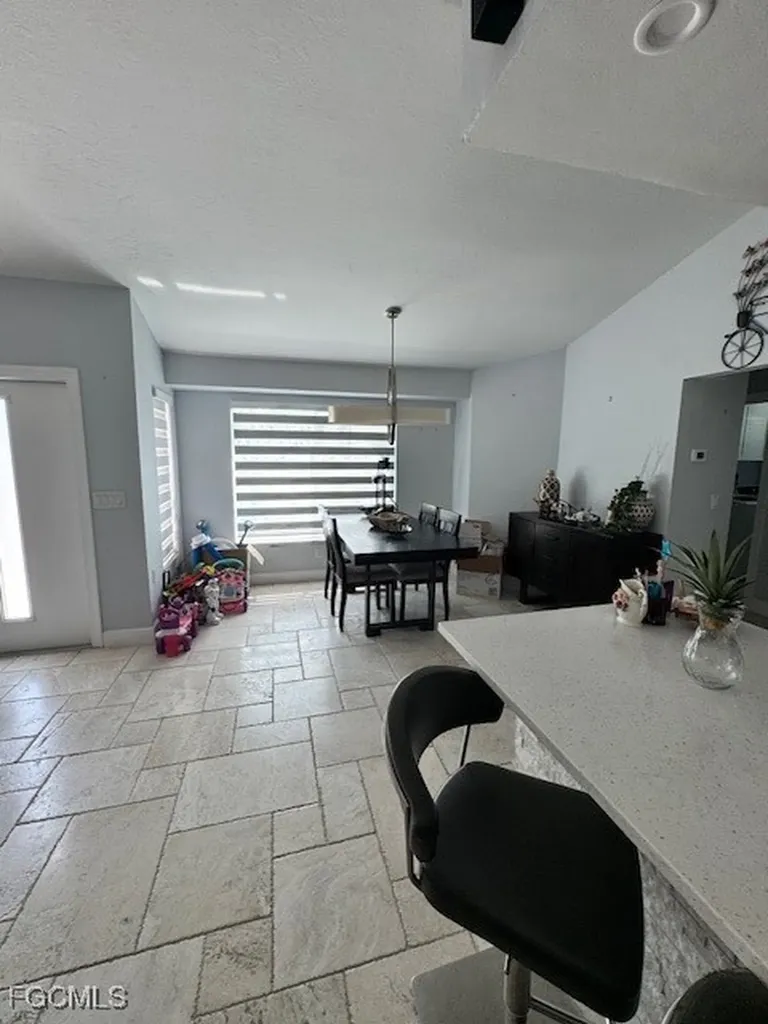 3728 SE 1st Avenue Cape Coral FL 33904