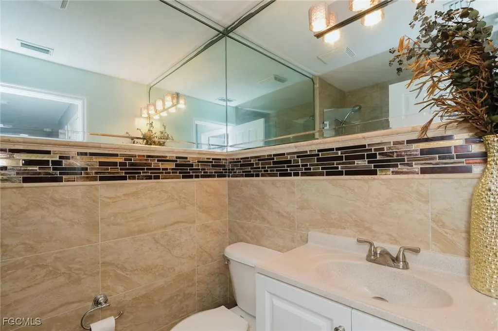 2793 Amberwood Court Naples FL 34120