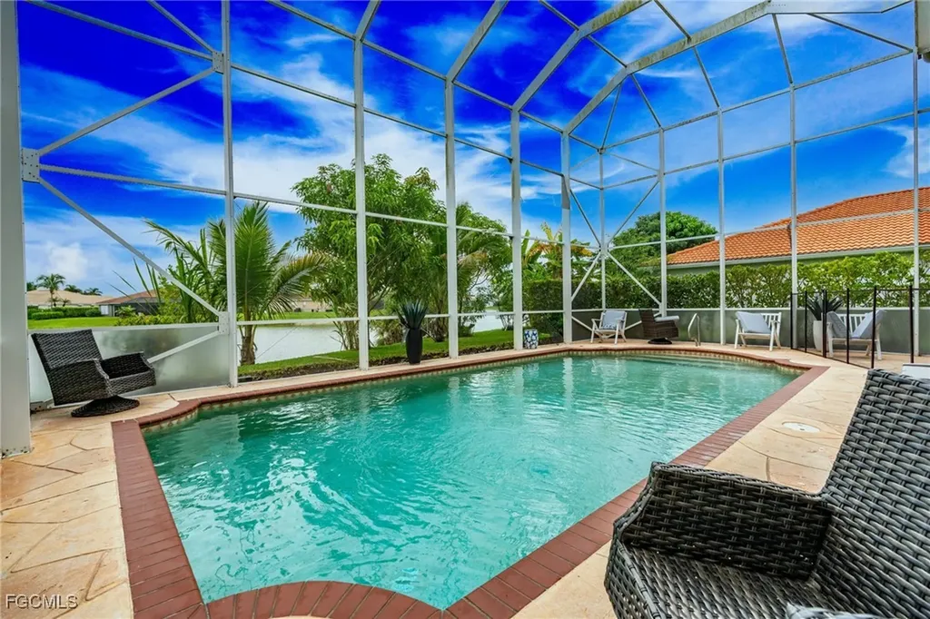 2793 Amberwood Court Naples FL 34120