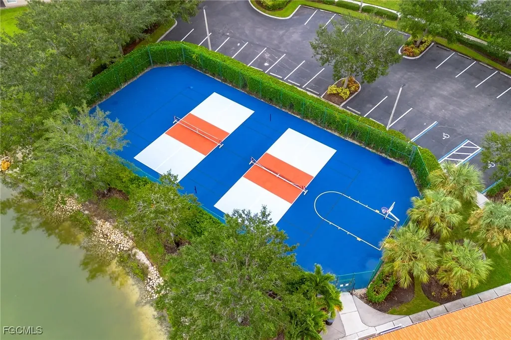 2793 Amberwood Court Naples FL 34120
