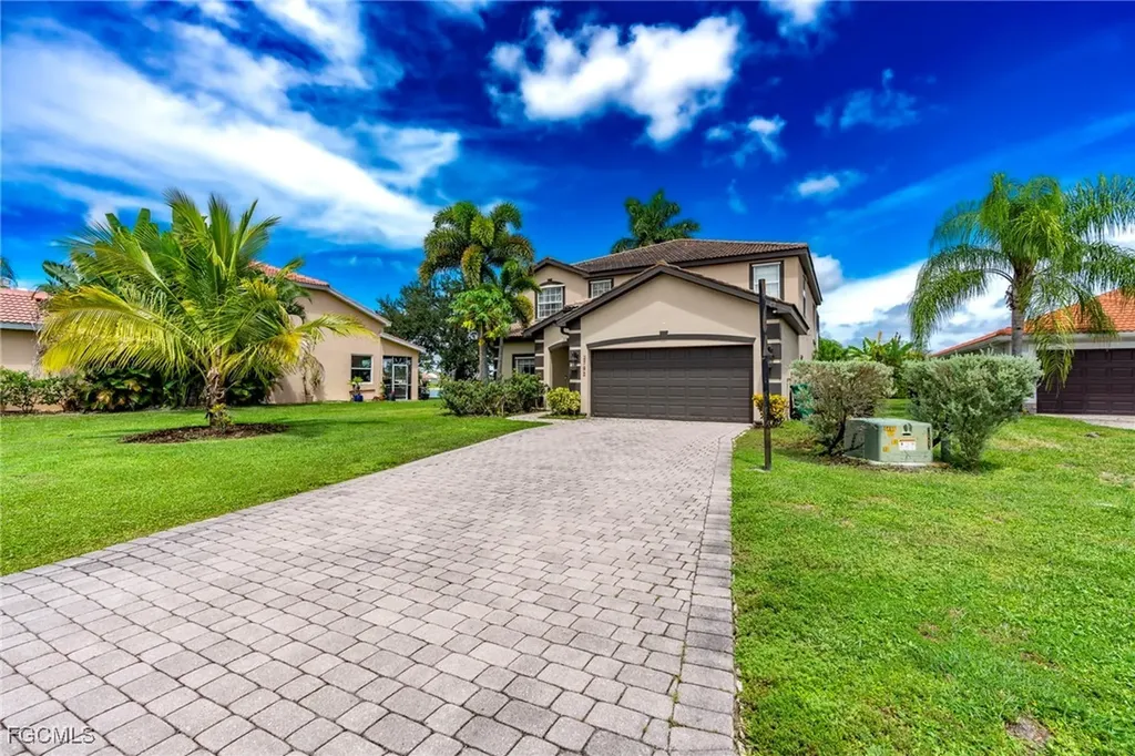 2793 Amberwood Court Naples FL 34120
