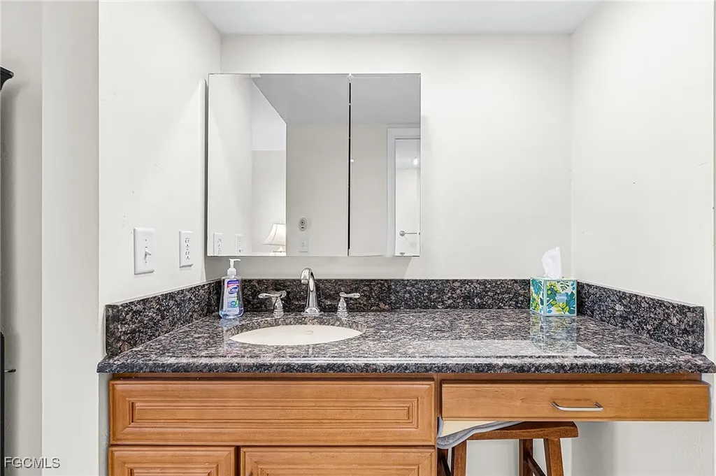 4120 Steamboat Bend E Fort Myers FL 33919