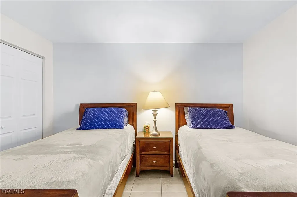4120 Steamboat Bend E Fort Myers FL 33919