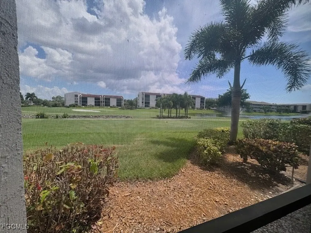 4120 Steamboat Bend E Fort Myers FL 33919