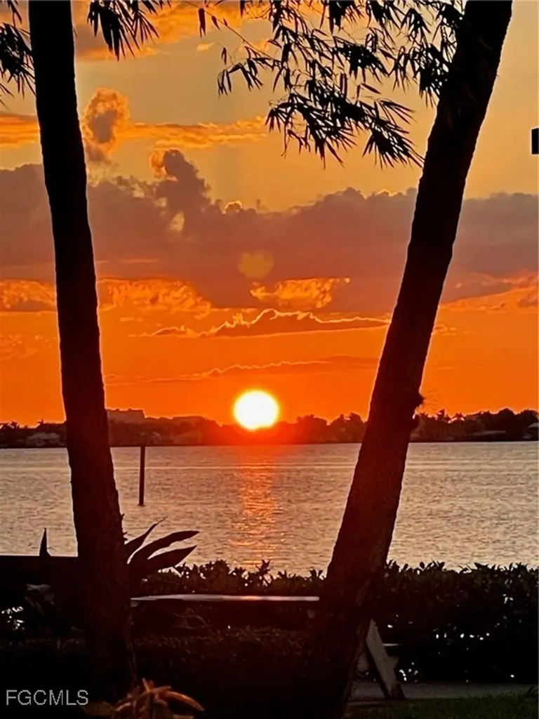 4120 Steamboat Bend E Fort Myers FL 33919