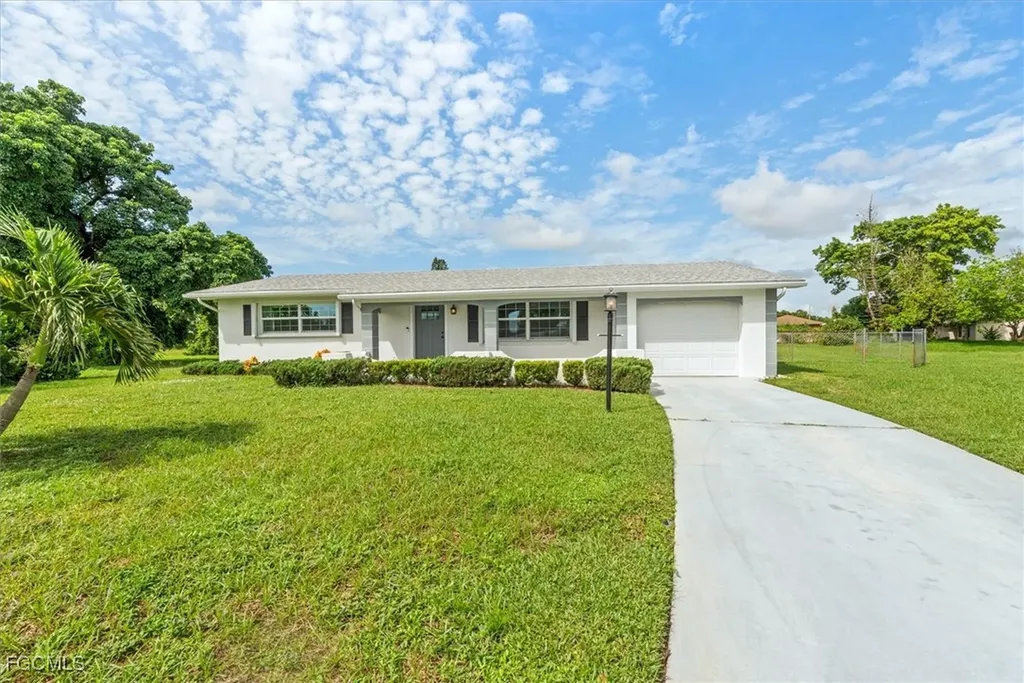 230 Highview Avenue Lehigh Acres FL 33936