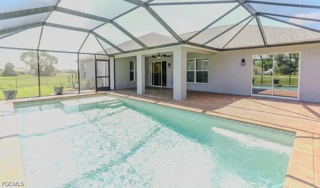 2721 NW 21st Terrace Cape Coral FL 33993