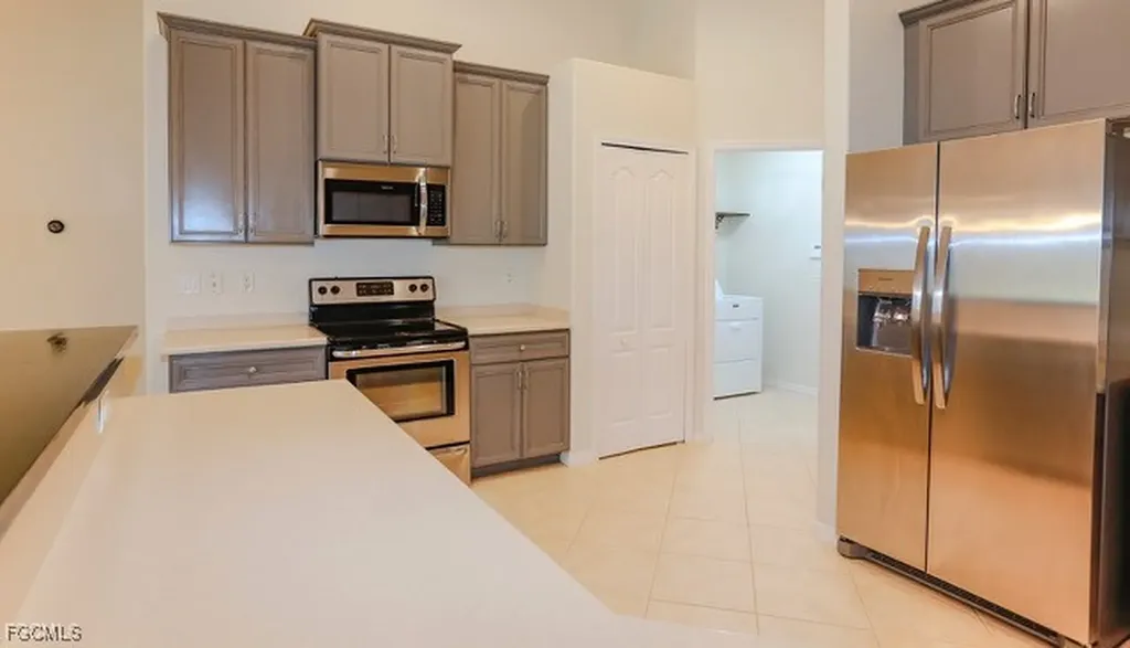 2721 NW 21st Terrace Cape Coral FL 33993
