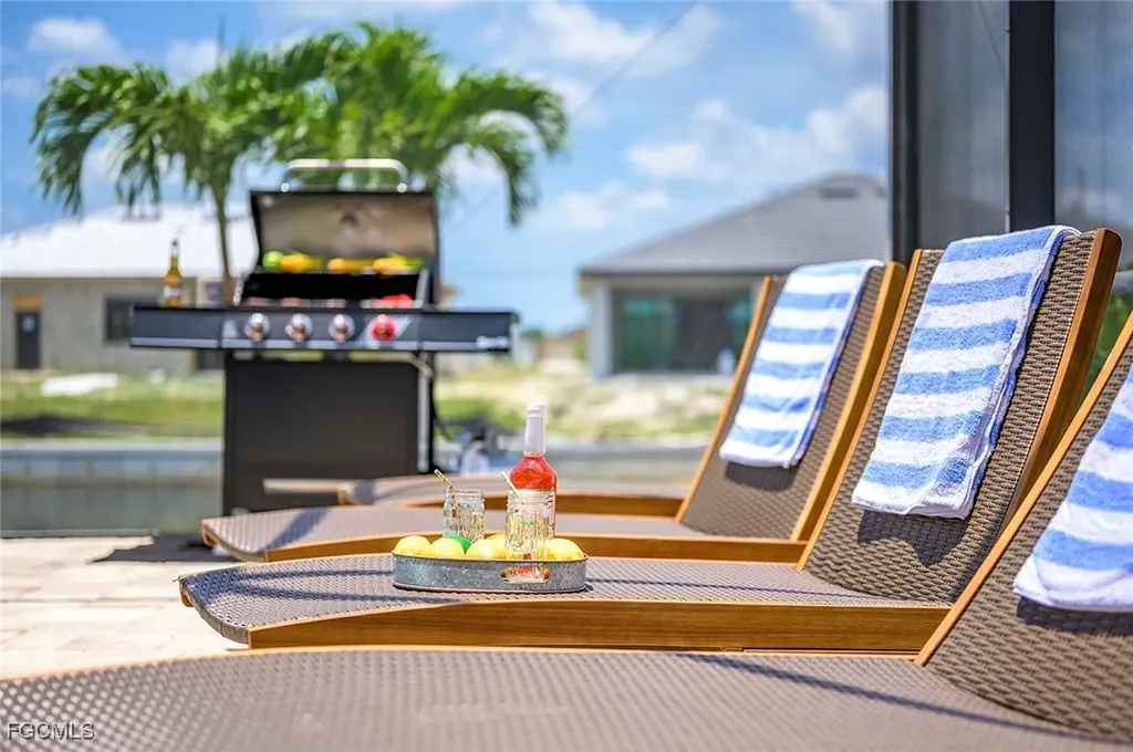 2720 SW 20th Avenue Cape Coral FL 33914