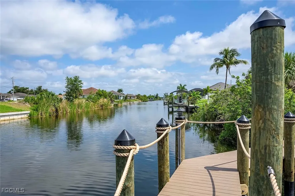 2720 SW 20th Avenue Cape Coral FL 33914