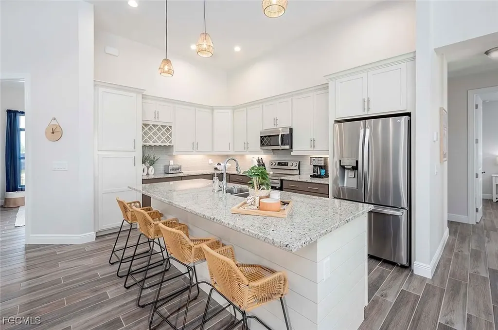 2720 SW 20th Avenue Cape Coral FL 33914