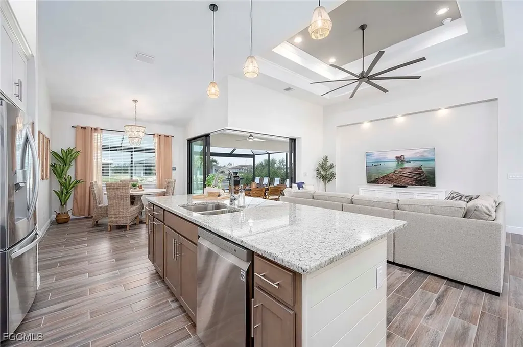 2720 SW 20th Avenue Cape Coral FL 33914