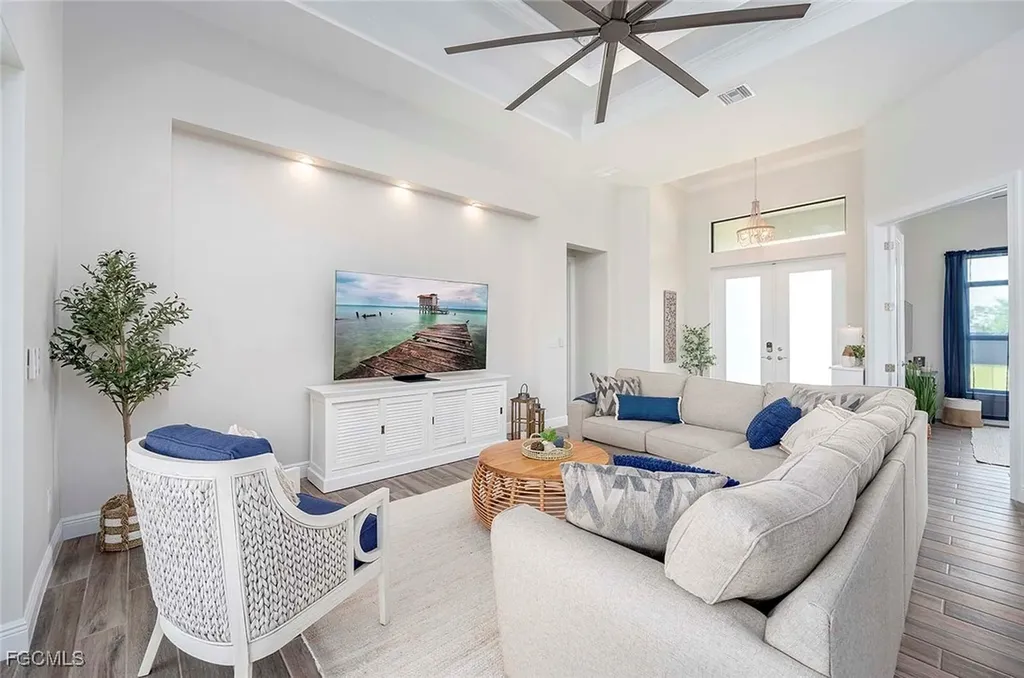 2720 SW 20th Avenue Cape Coral FL 33914