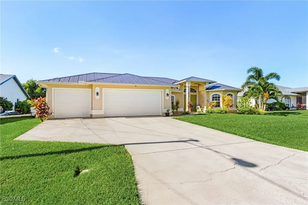 1628 SW 44th Terrace Cape Coral FL 33914