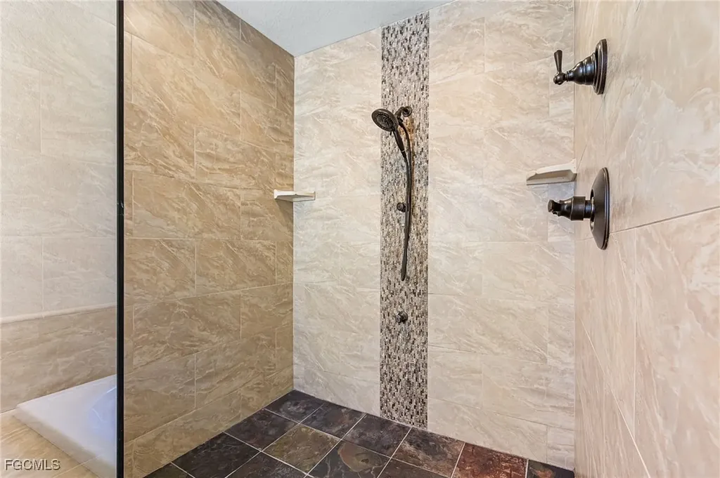 1628 SW 44th Terrace Cape Coral FL 33914