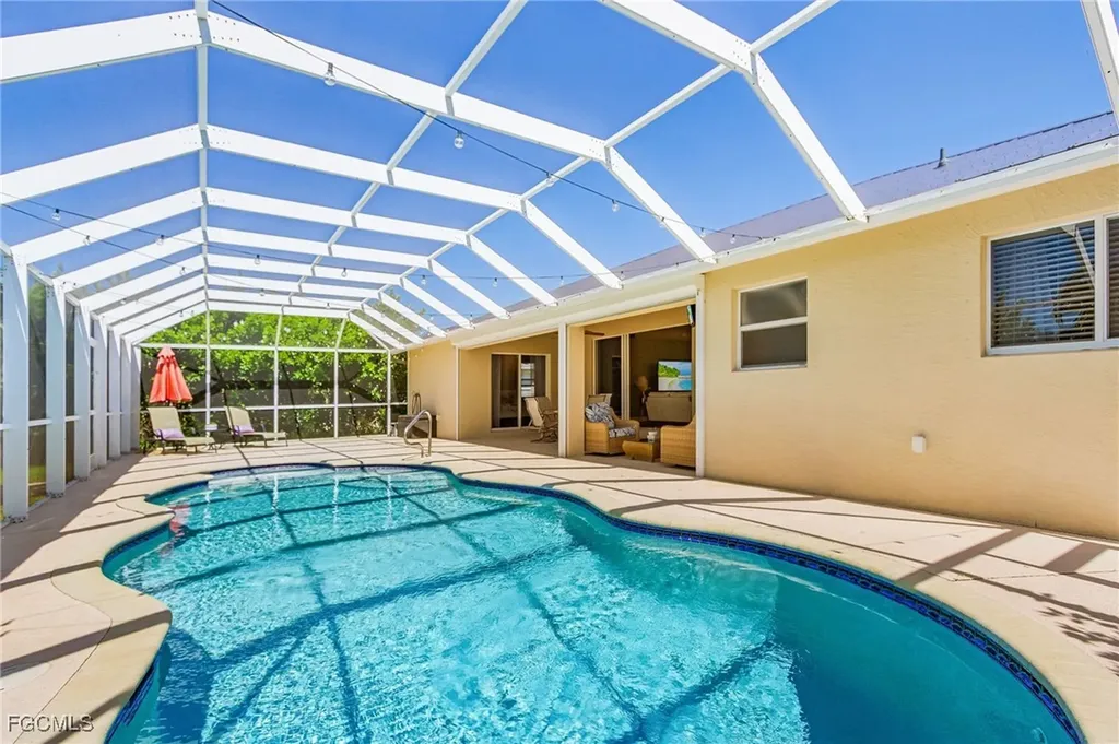 1628 SW 44th Terrace Cape Coral FL 33914